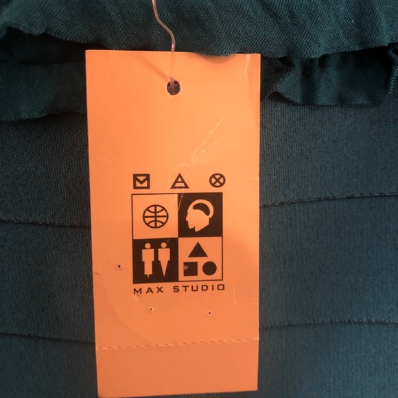 NWT Max Studio Green Medium Dress - Picture 7 of 8